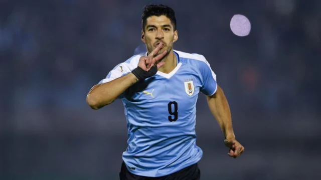 Luis Suarez Announces Retirement from International Football