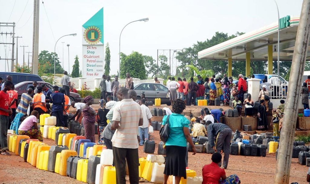 FG Denies Responsibility for Petrol Price Hike