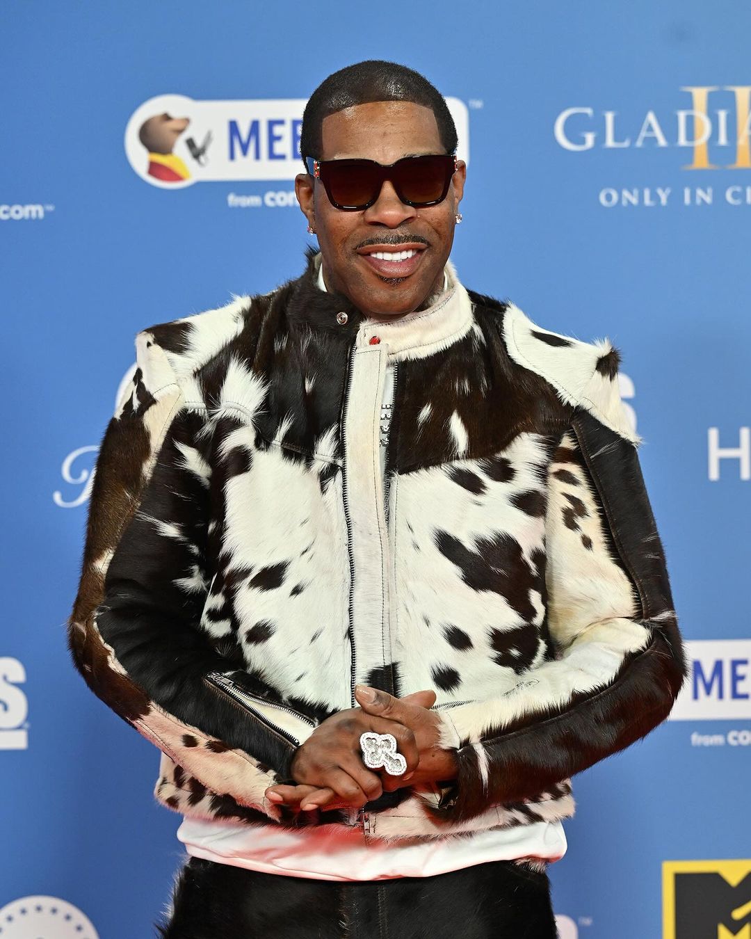 Busta Rhymes Receives Global Icon Award at MTV EMAs