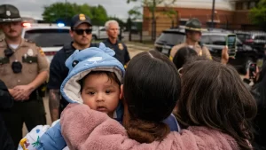 $1,000 Stipend Proposed for Migrants Who Voluntarily Leave U.S.