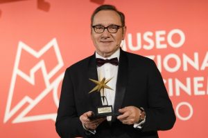 Kevin Spacey accepts Lifetime achievement award