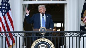 Trump Expands US Travel Ban to Nationals of 12 Countries