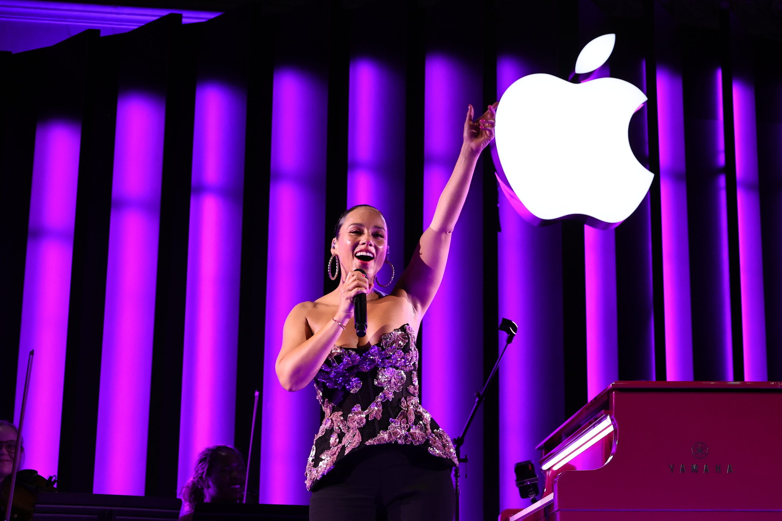 Apple Kicks Off 50th Anniversary Celebrations with Special Alicia Keys Performance at Apple Grand Central in New York 